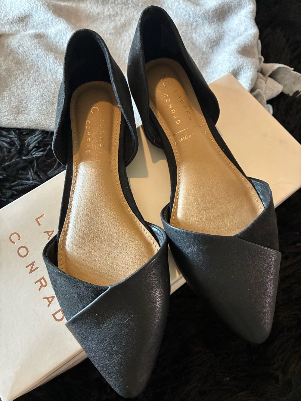 LC Lauren Conrad Black Pointed D'Orsay Flats